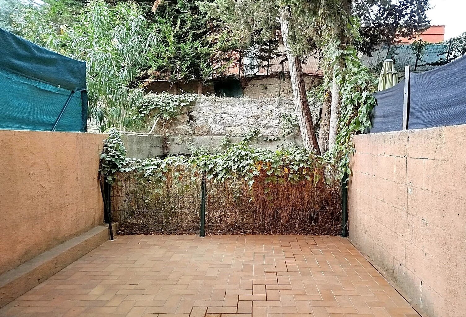 Fabron grand studio de 35m² + garage fermé — photo 1