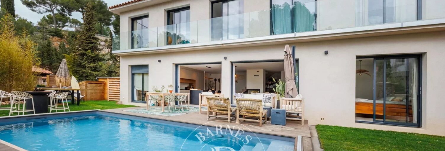 Maison 7 Pièces 190 m² à vendre à Cassis (13260)