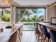 VENTE - CASSIS CENTRE - MAISON 6 CHAMBRES AVEC PISCINE - — photo 3