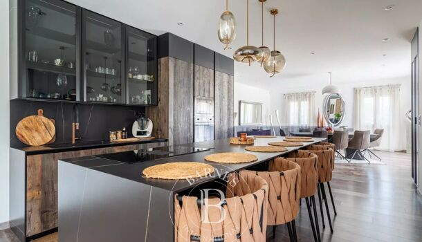 Villa / Maison 7 pièces  à vendre Aubagne 13400