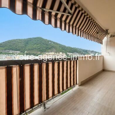 Appartement 3 pièces 130000 €