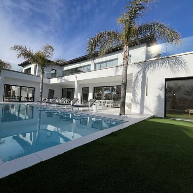 Maison 6 pièces 1800000 €