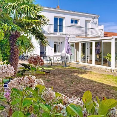 Maison 6 pièces 549500 €