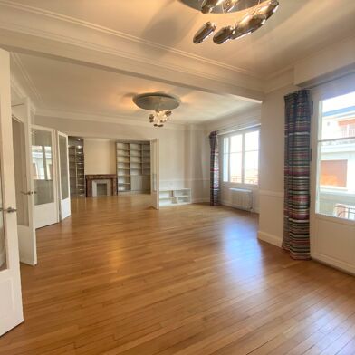 Appartement 7 pièces 699000 €