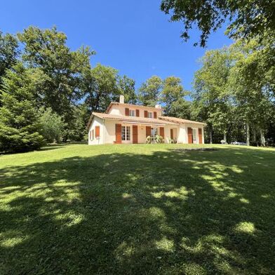 Maison 5 pièces 472500 €