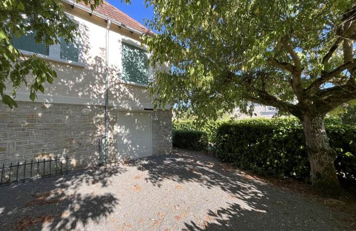 Vente maison 5 pièces 130 m² Saint-Amand-Montrond (18200) — photo 5
