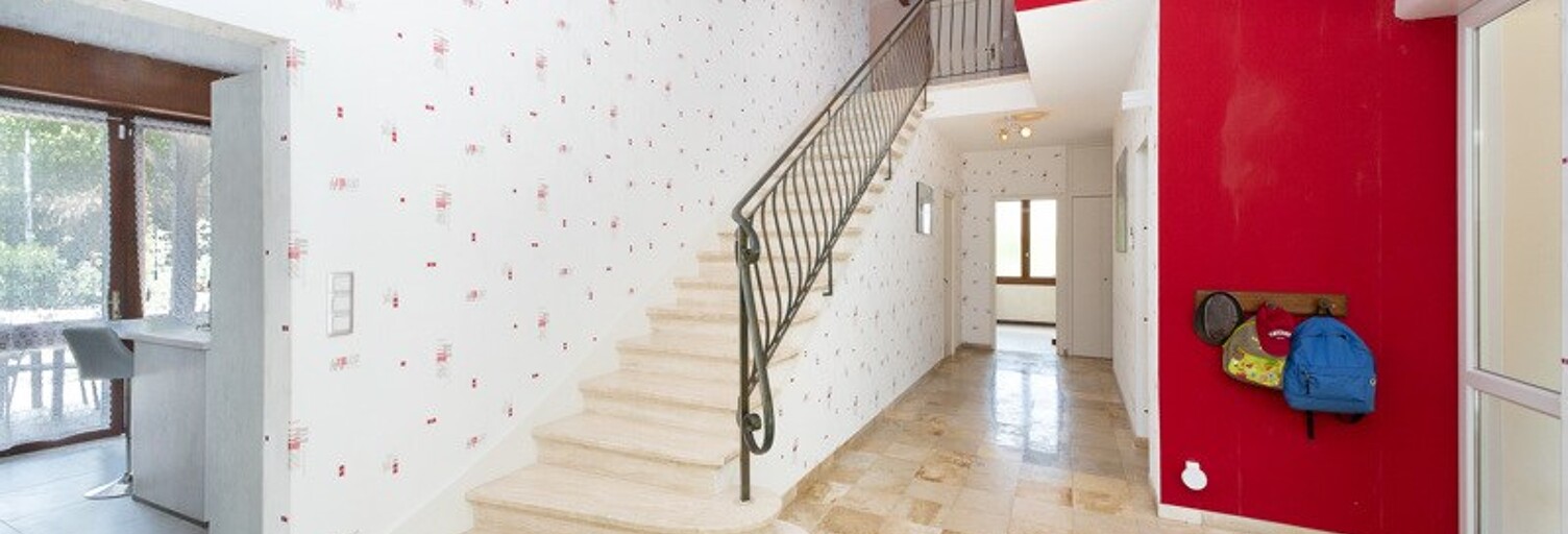 Maison 8 Pièces 256 m² à vendre à Abzac (33230)