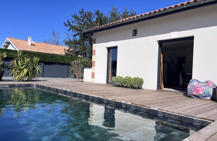 Villa de 5 pièces principales — photo 2