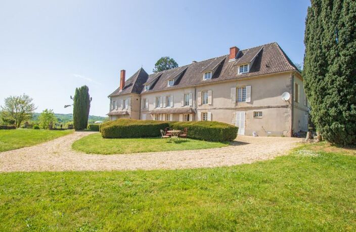 Domaine de 14 pièces principales — photo 2