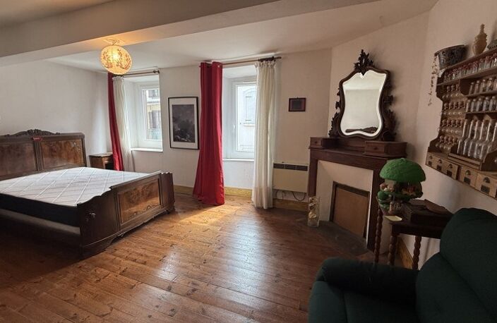Maison de ville de 6 pièces principales — photo 2