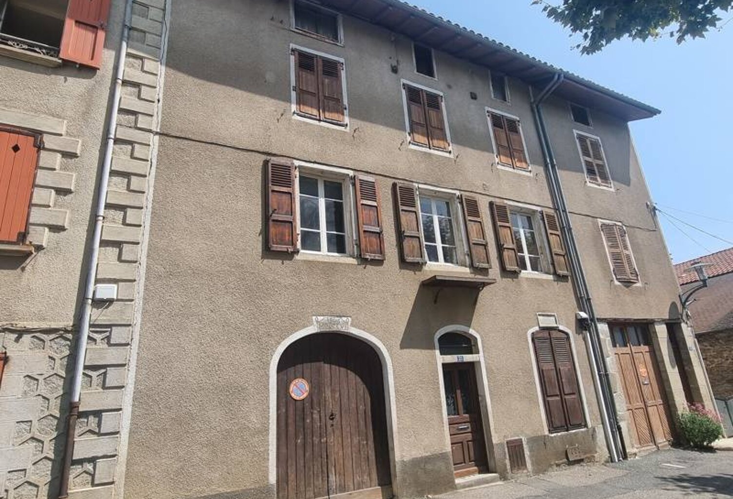 Maison de ville de 7 pièces principales — photo 1