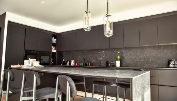 Villa / Maison 8 pièces  à vendre Cormontreuil 51350