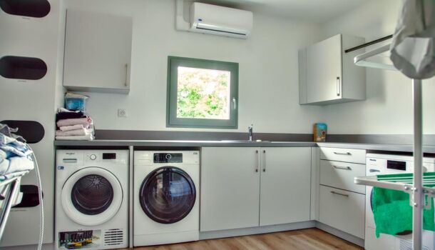 Villa / Maison 8 pièces  à vendre Cormontreuil 51350