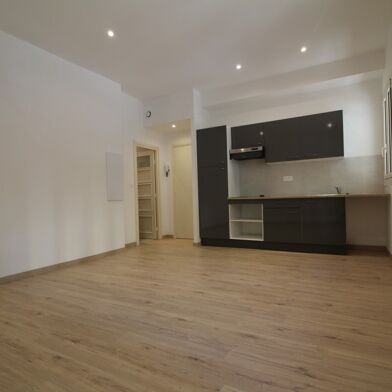 Appartement 2 pièces 605 €