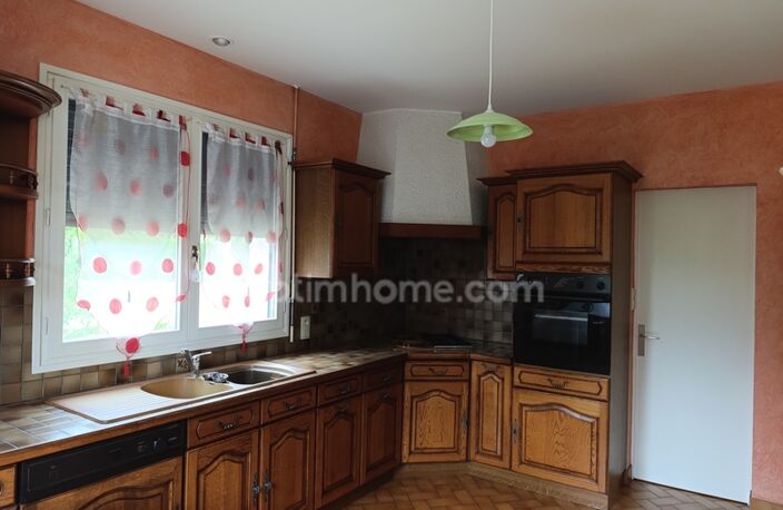 Maison plain‑pied avec sous‑sol et grand terrain, Grissais — photo 4