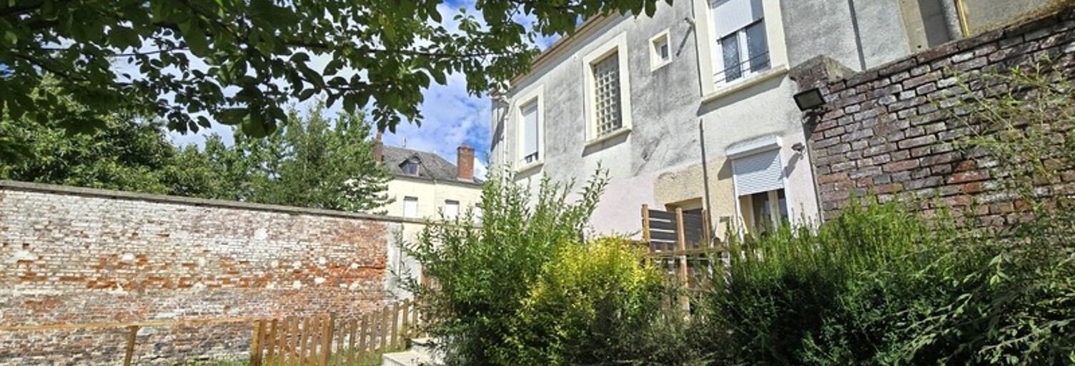 Immeuble  210 m² à vendre à Hirson (02500)