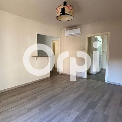 Appartement 3 pièces 570 €