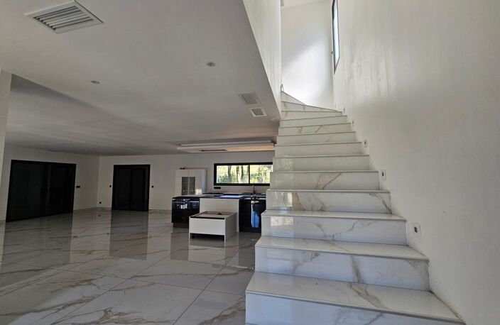 À Vendre Maison de 200m² sur Aujargues — photo 5