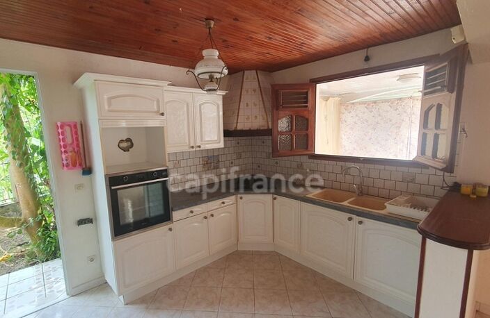 A VENDRE Maison de plain pied 5 pièces avec garage et dépendances LE DIAMANT 97223 — photo 3