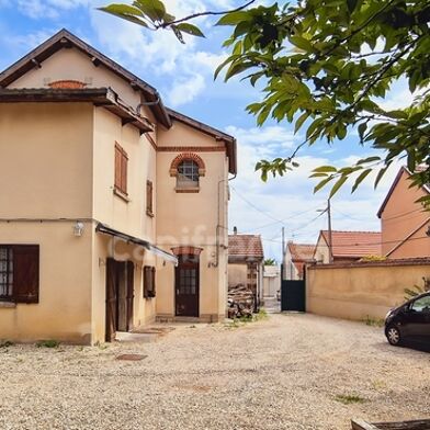 Maison 8 pièces 272500 €