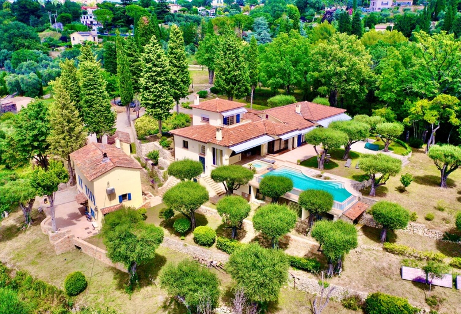 Propriété prestigieuse sur plus de 3,4 hectares — photo 1
