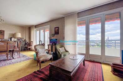 Appartement 3 pièces 243800 €