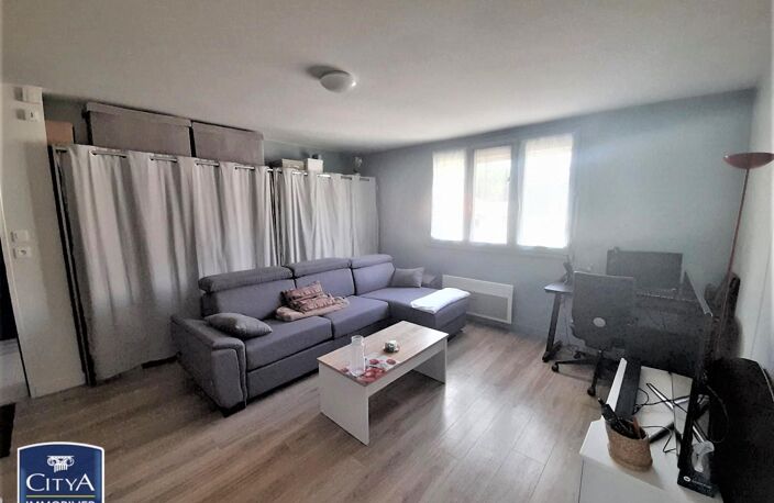 Location appartement 1 pièce 31 m² à Cholet (49300) — photo 3