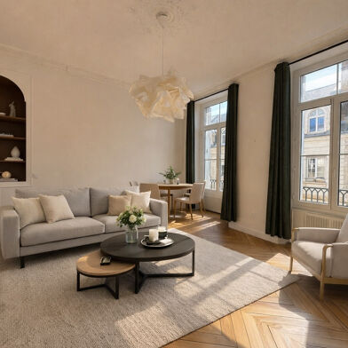 Appartement 4 pièces 275000 €