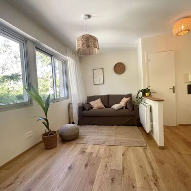 Appartement 1 pièces 760 €