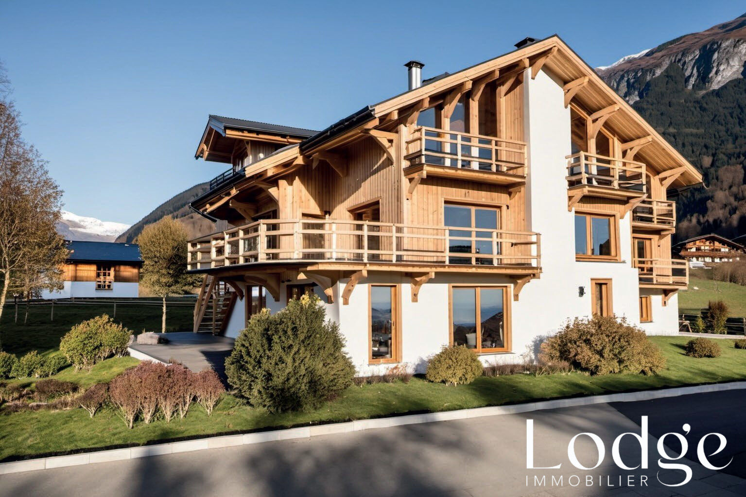 Villa / Maison  T15 à vendre Monêtier-les-Bains (Le) 05220