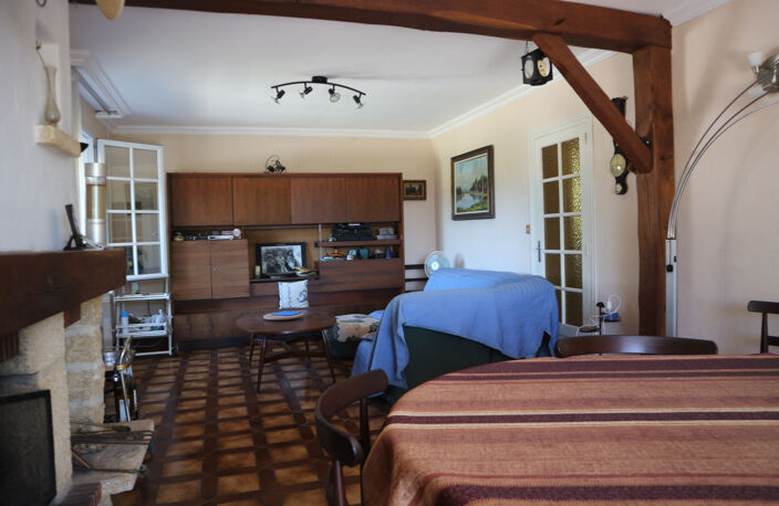 BELLE MAISON DE CONSTRUCTION TRADITIONNELLE DE 100 M2 SUR UN — photo 3