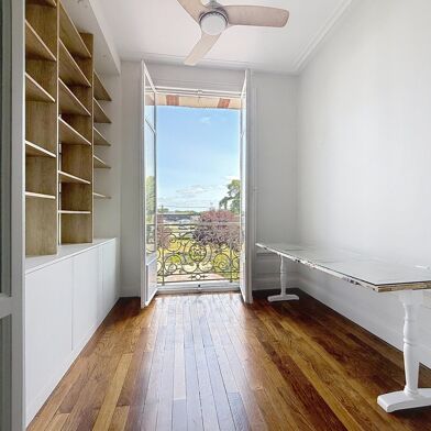 Bureau 4 pièces 2674 €