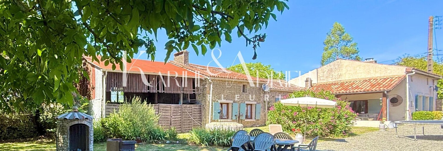 Maison 11 Pièces 365 m² à vendre à Saint-Hilaire-des-Loges (85240)