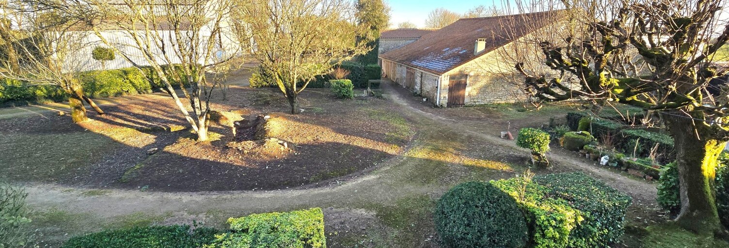 Maison 8 Pièces 250 m² à vendre à Mouzeuil-Saint-Martin (85370)