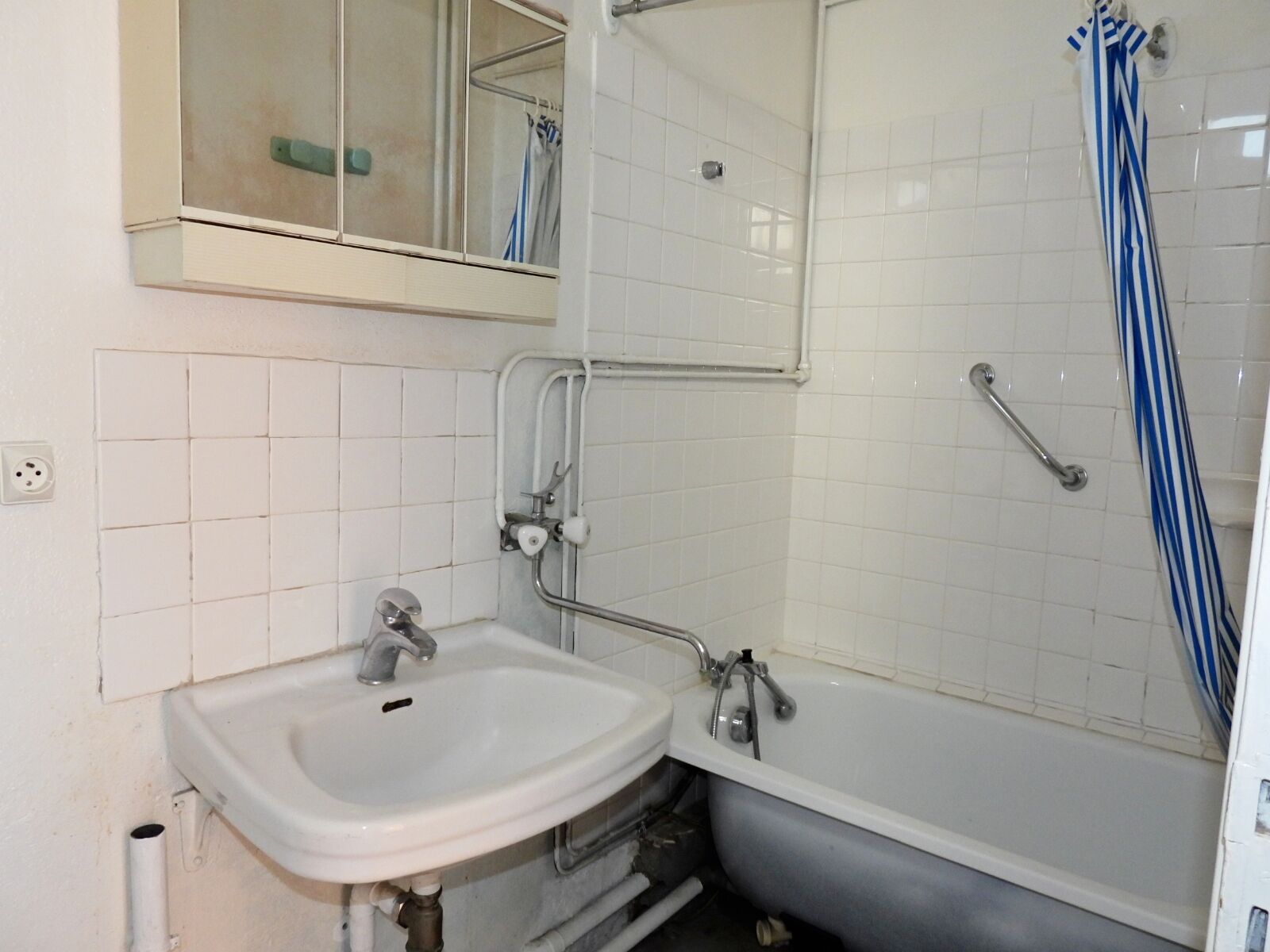 Photo FECAMP appartement avec balcon 1 chambre proche des commerces image 4/4
