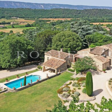 Maison 18 pièces 2450000 €