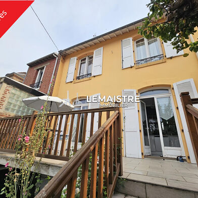 Maison 8 pièces 530000 €