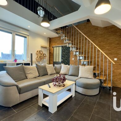 Appartement 4 pièces 104000 €