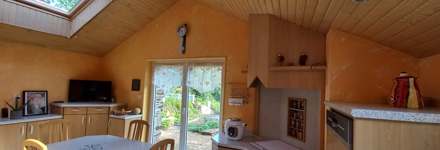 Maison 8 Pièces 265 m² à vendre à Carhaix-Plouguer (29270)