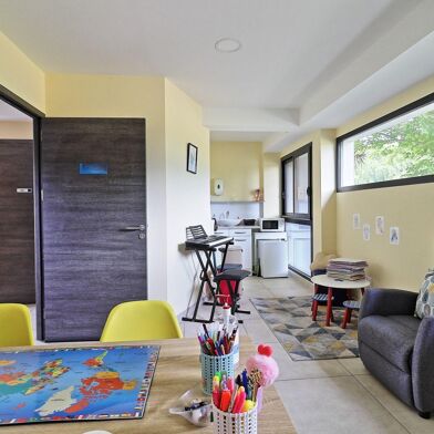 Commerce  265000 €