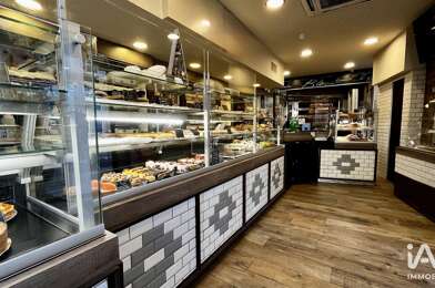 Commerce  770000 €