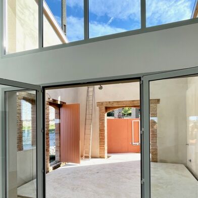 Maison 7 pièces 2300 €