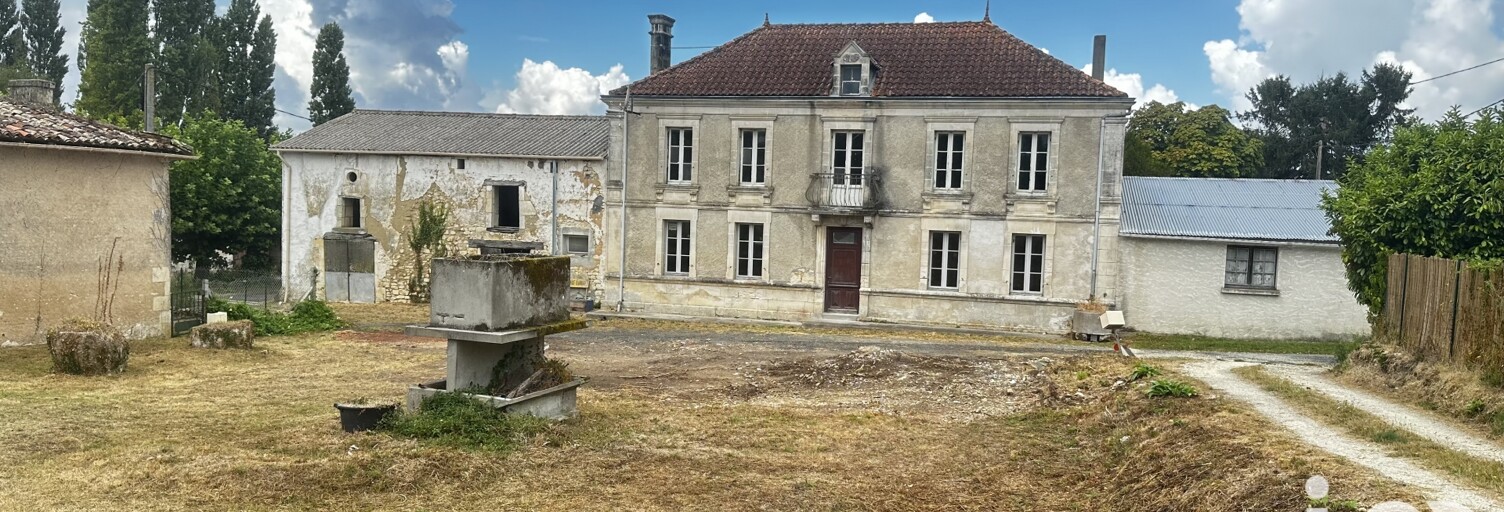 Maison 5 Pièces 162 m² à vendre à Villexavier (17500)