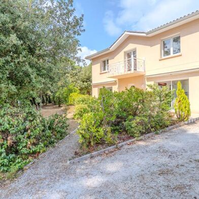 Maison 7 pièces 709920 €