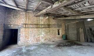 Maison 4 Pièces 68 m² à vendre à La Rochefoucauld-en-Angoumois (16110)