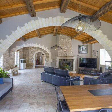 Maison 7 pièces 365680 €