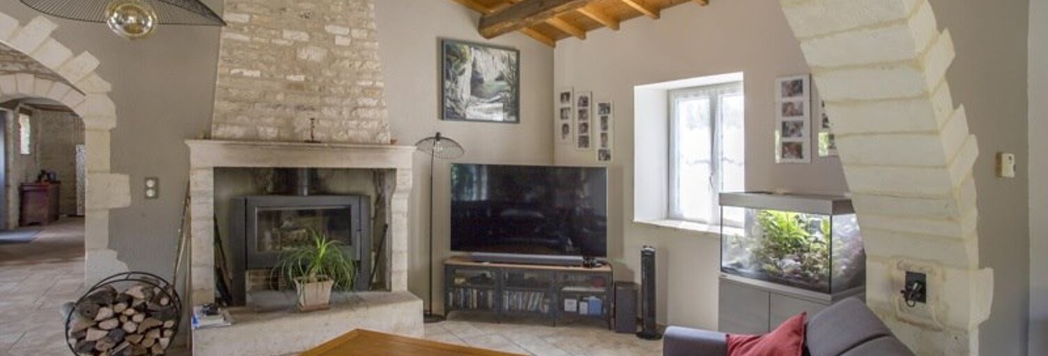 Maison 7 Pièces 205 m² à vendre à Taugon (17170)