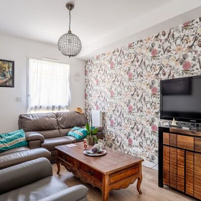 Appartement 3 pièces 239856 €