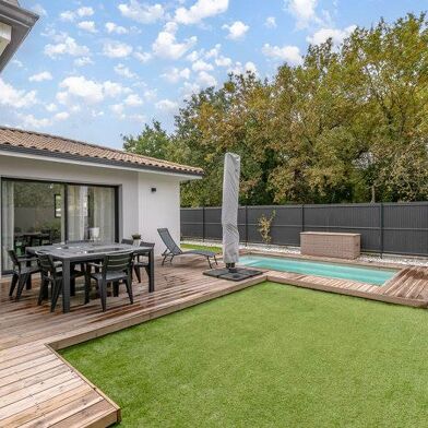 Maison 4 pièces 598000 €