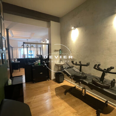 Commerce  137800 €